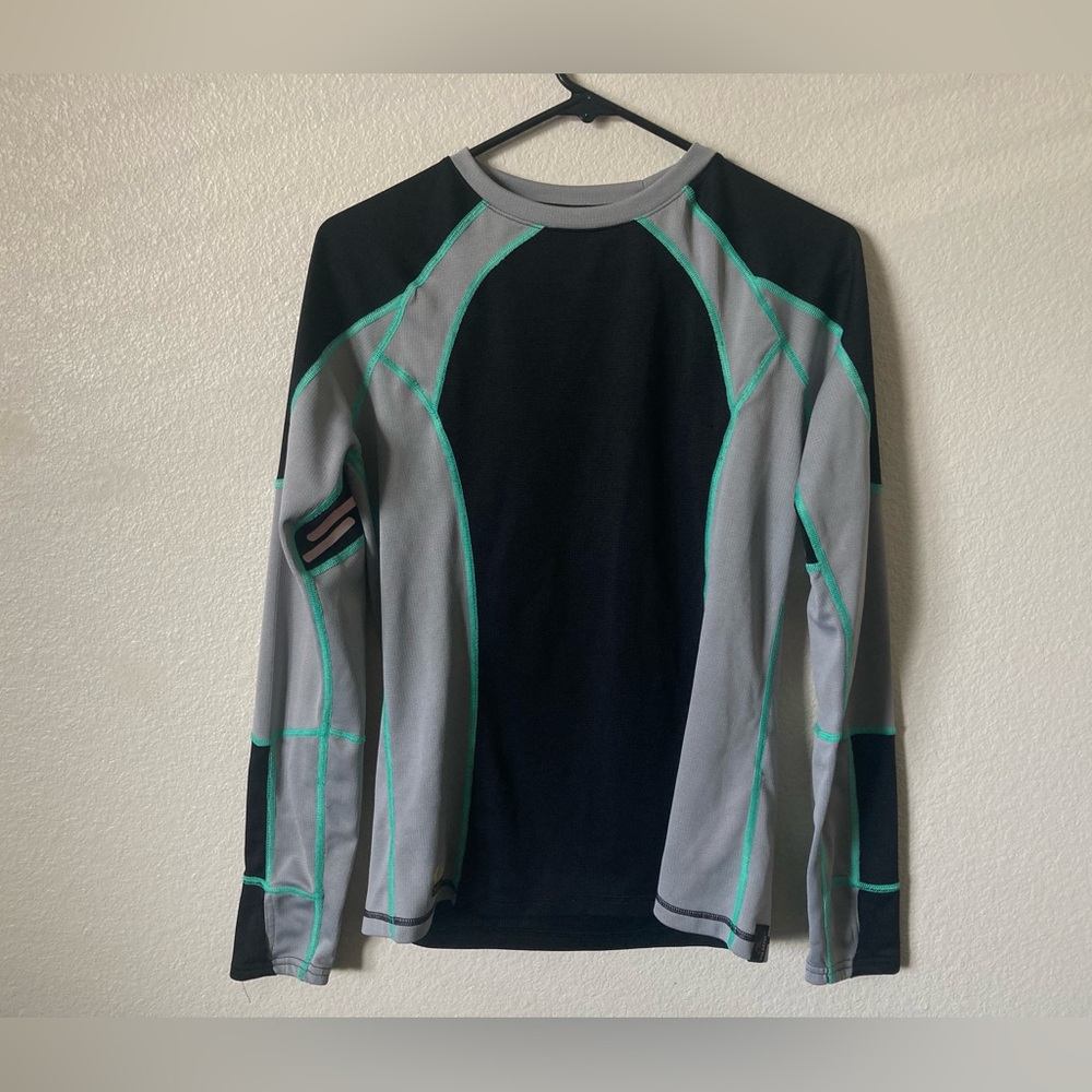 Cabela's Base Layer Tech Silk Lightweight Long Sleeve shirt
